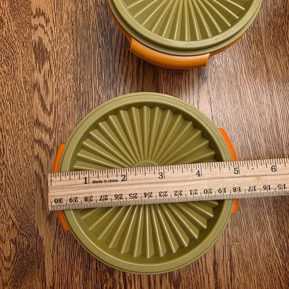 Vintage Tupperware Servalier Bowls 20 oz‎ Orange Mustard Sunburst Lids Set of 2